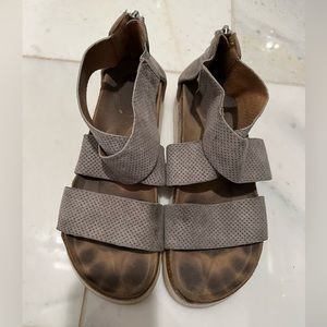 steve madden platform sandals